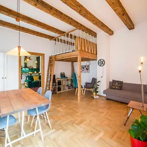Przepiekny W Sercu Starego Miasta Krakow